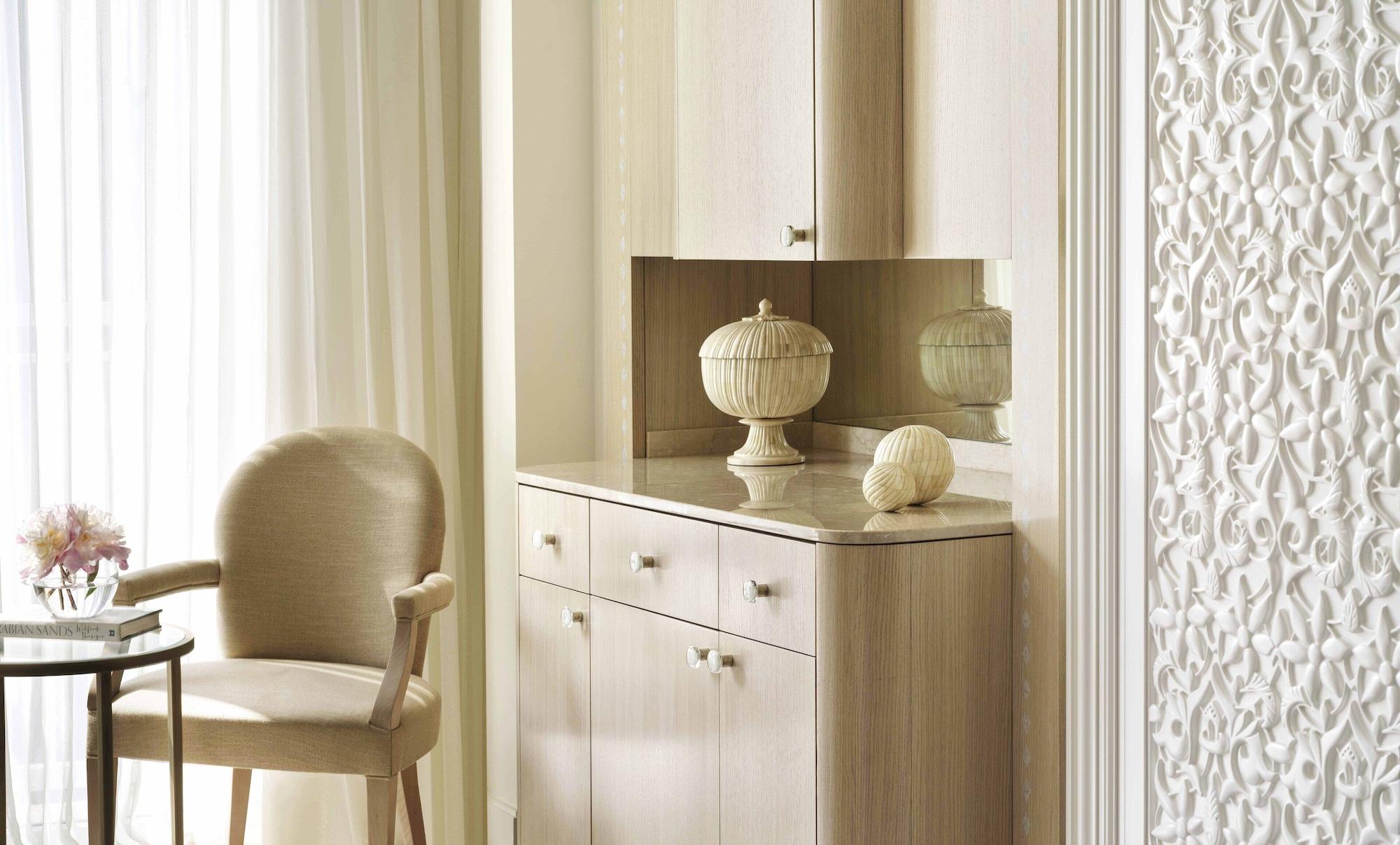 Four Seasons 5*