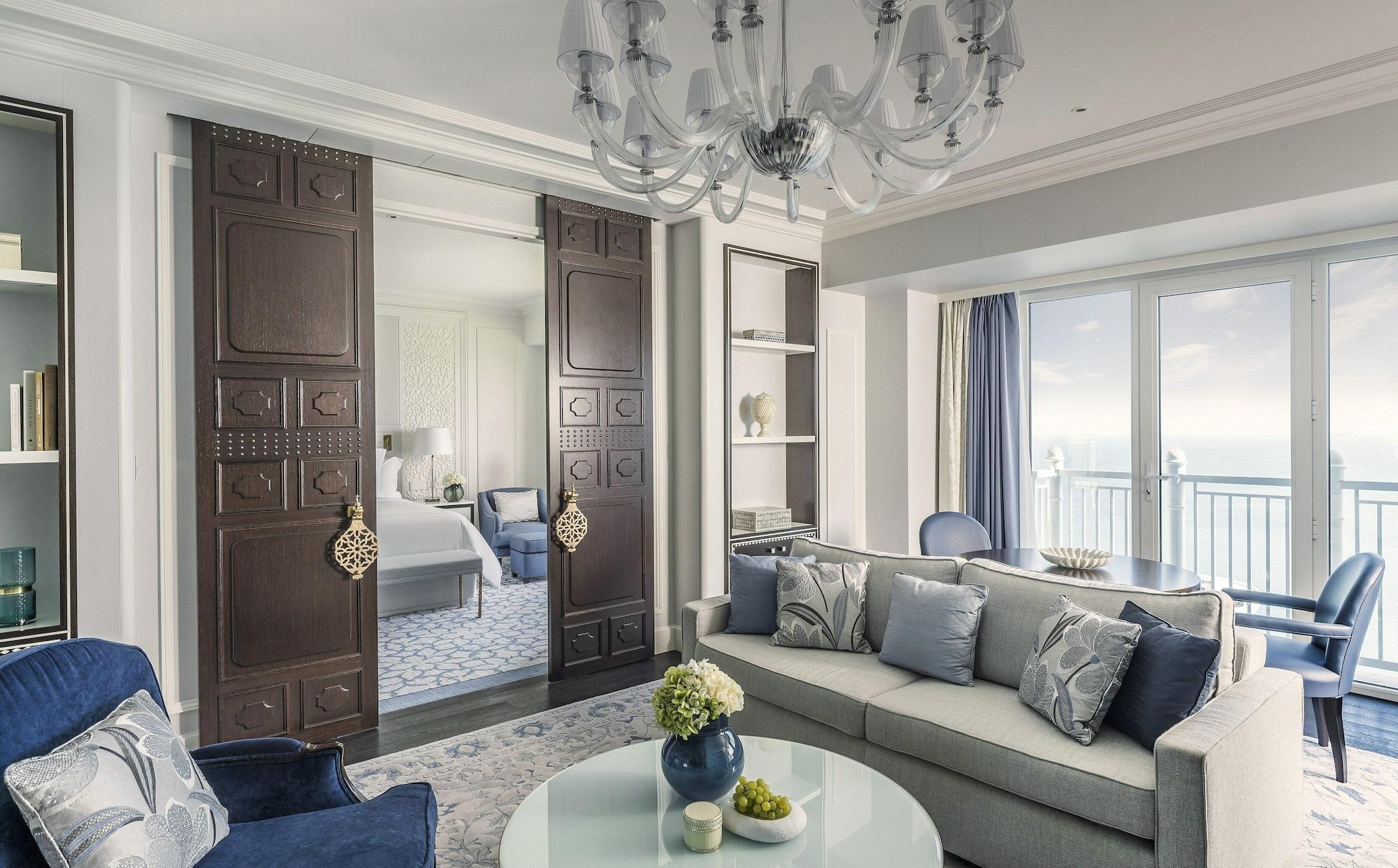 Four Seasons Hotel