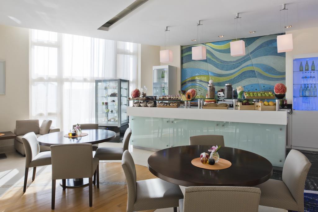 Four Seasons Hotel 5*