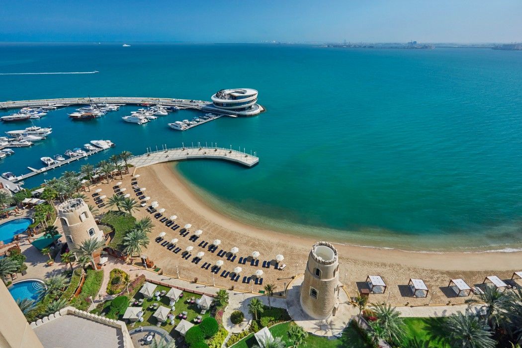Four Seasons Hotel